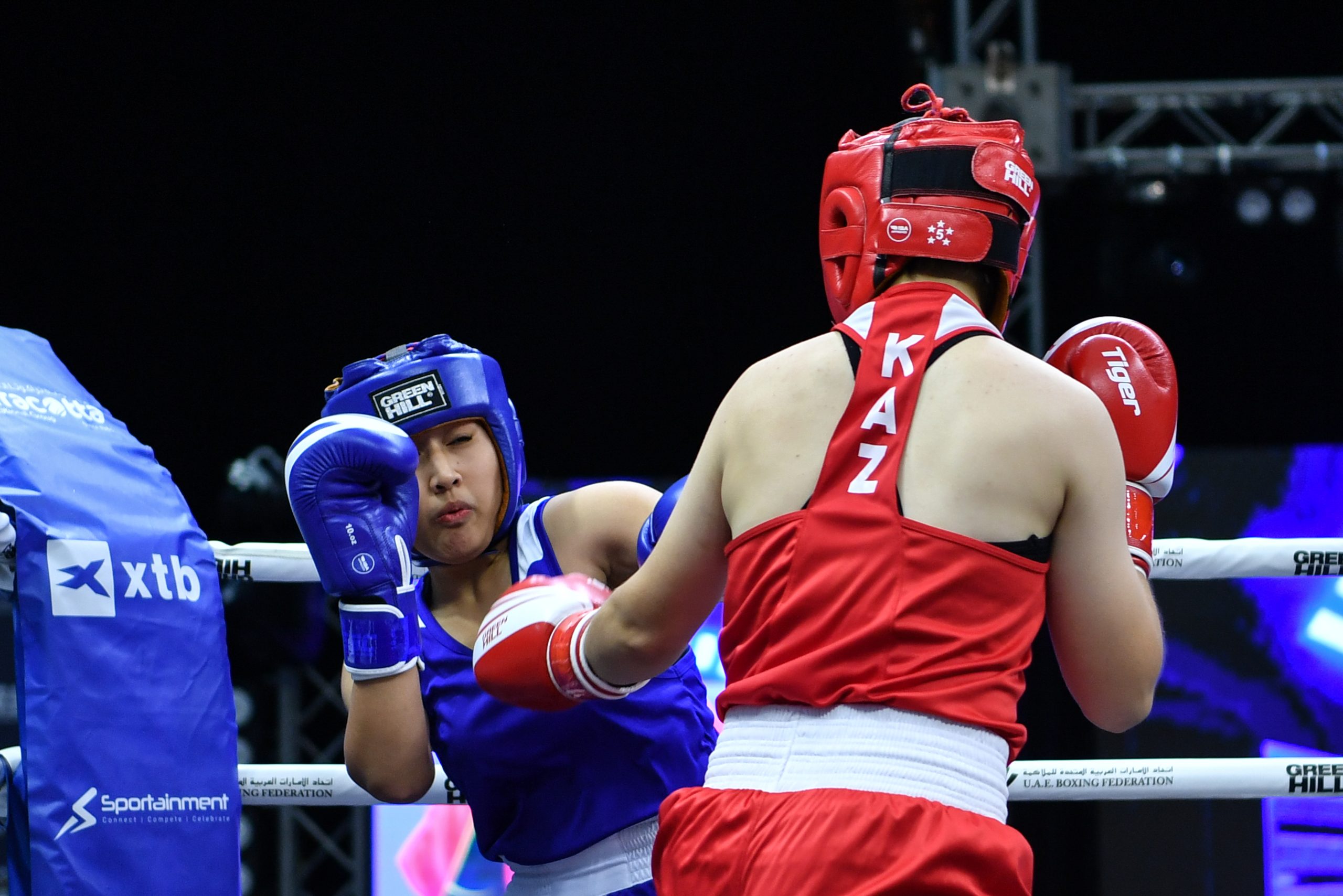 The Junior World Champions such as Mamatova and Mukhit won their quarter-finals easily