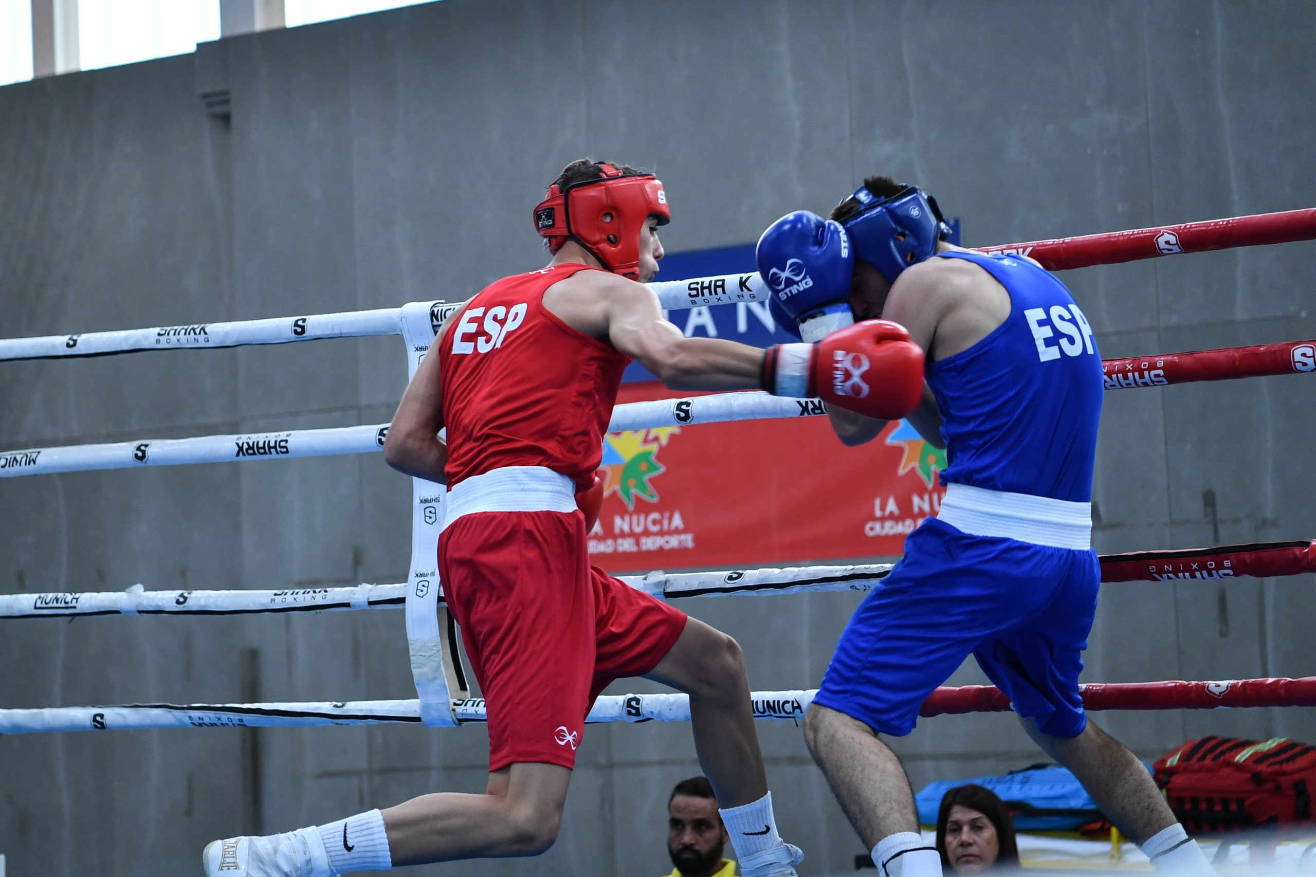 Mexico’s Diego Flores knocked out his opponent in La Nucia on Day1