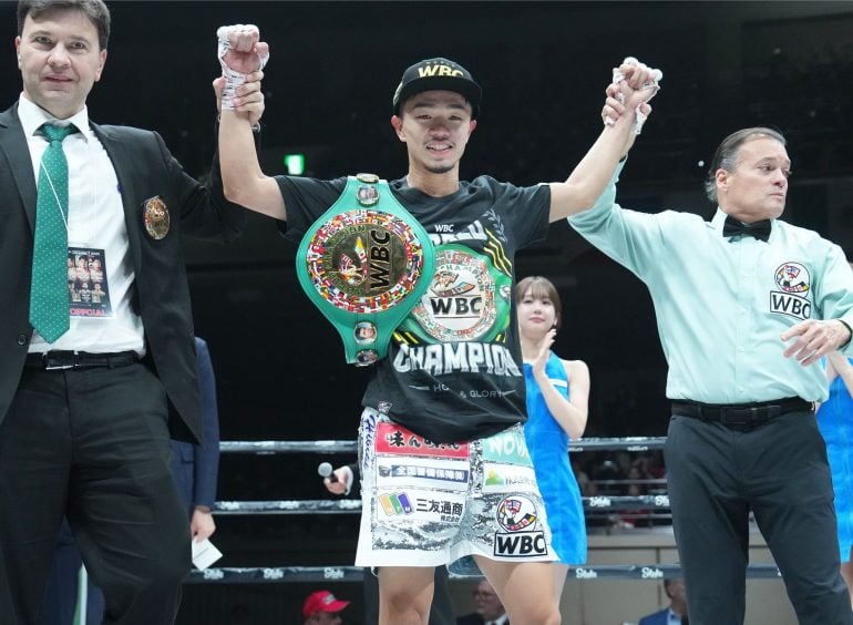 Nakatani stops Salapat, Tanaka losses by split decision