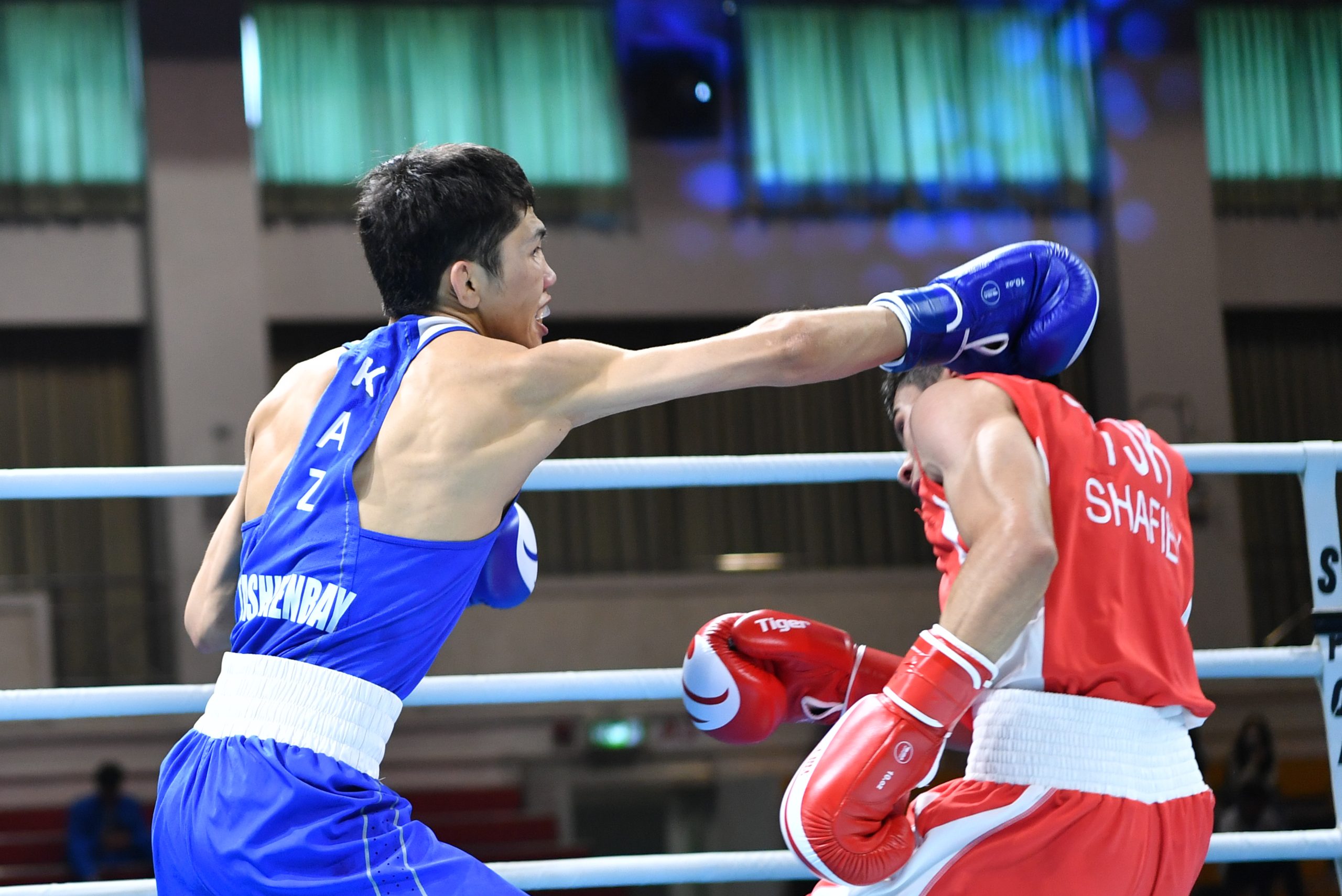 Tashkenbay vs. Aratake for the final in Chiang Mai